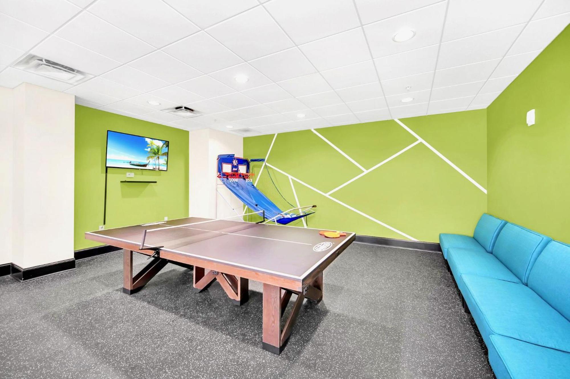 אורלנדו Spacious 2Br Condo With Pool & Hot Tub, Near Disney! מראה חיצוני תמונה