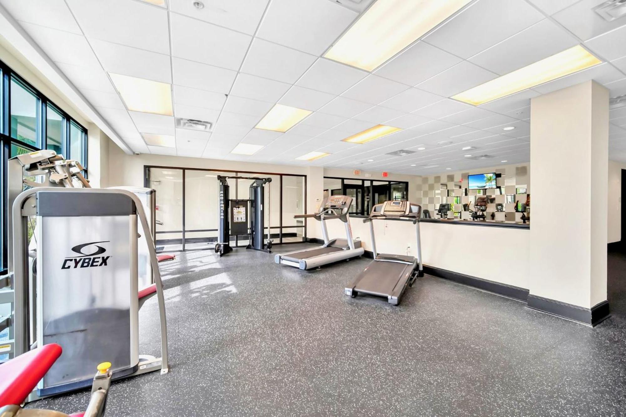 אורלנדו Spacious 2Br Condo With Pool & Hot Tub, Near Disney! מראה חיצוני תמונה