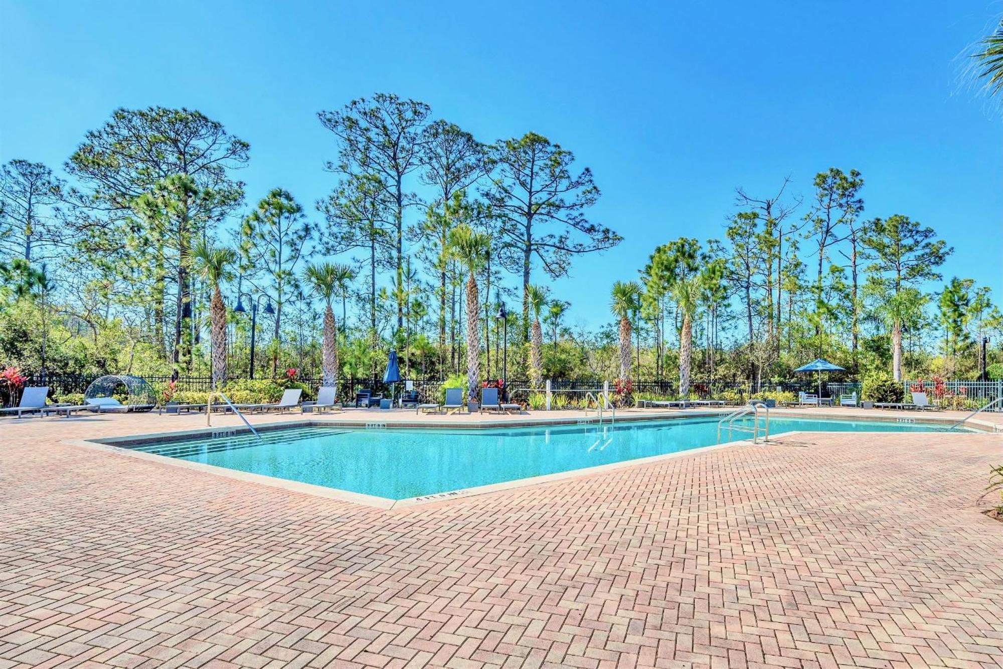 אורלנדו Spacious 2Br Condo With Pool & Hot Tub, Near Disney! מראה חיצוני תמונה