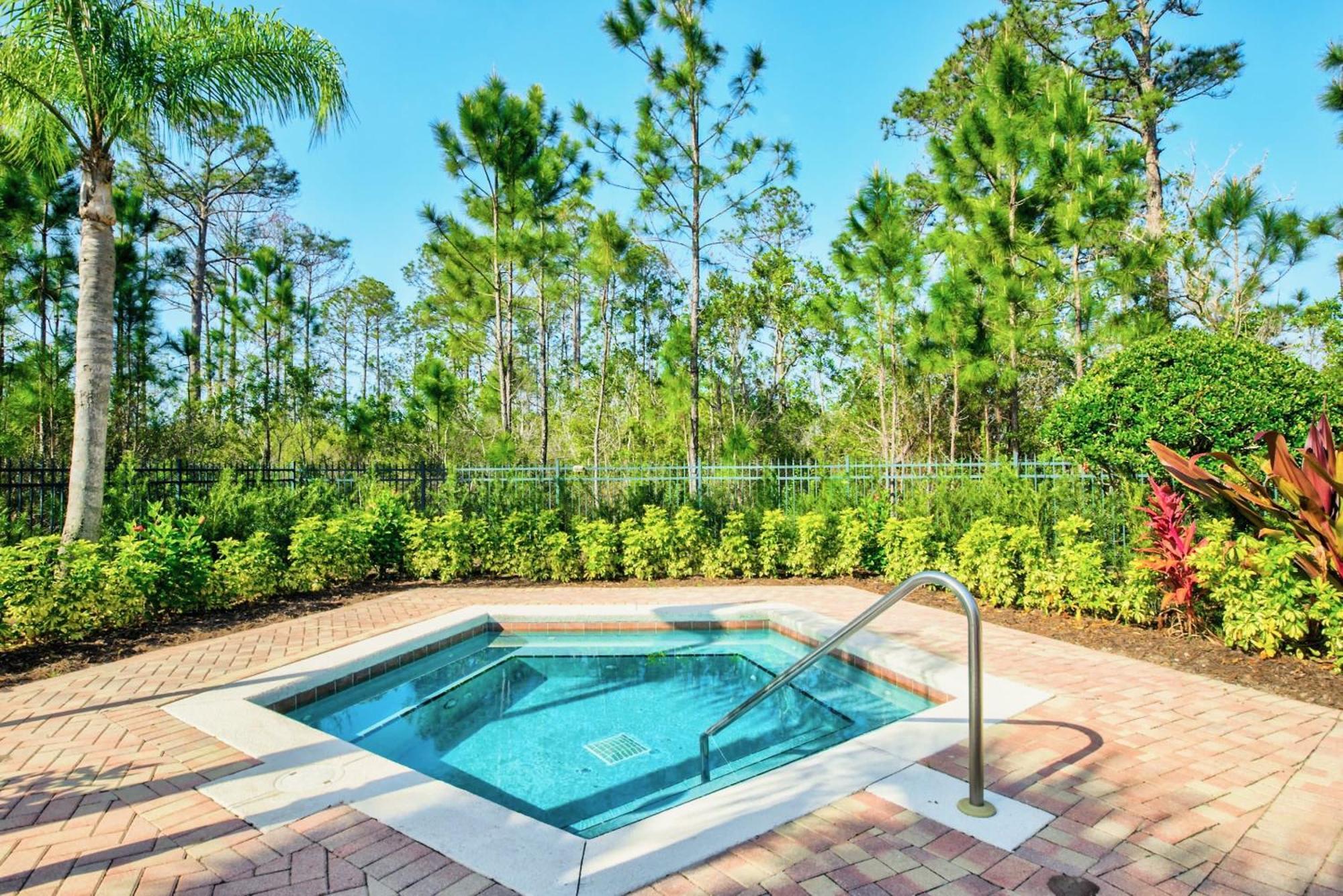 אורלנדו Spacious 2Br Condo With Pool & Hot Tub, Near Disney! מראה חיצוני תמונה