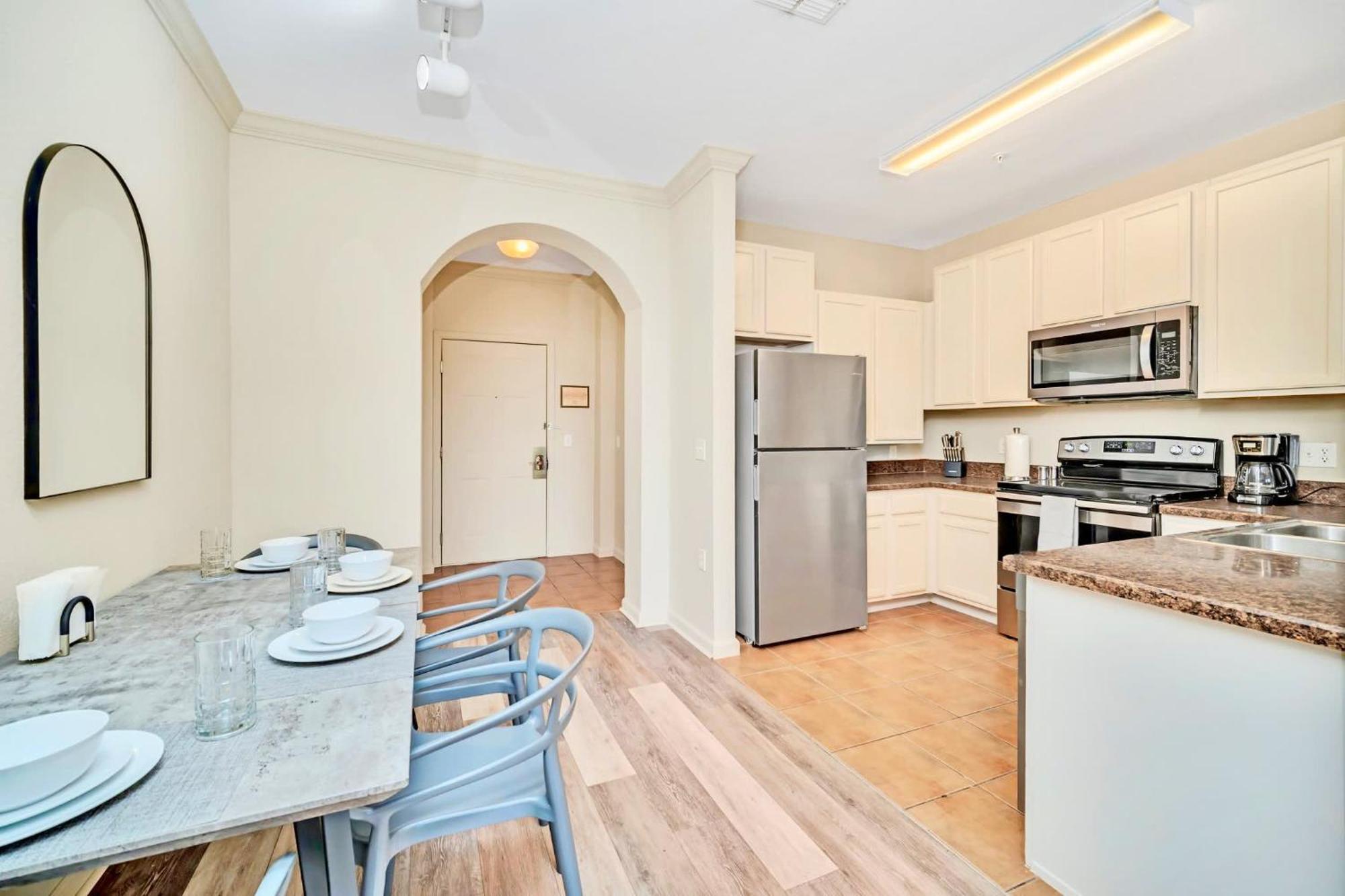 אורלנדו Spacious 2Br Condo With Pool & Hot Tub, Near Disney! מראה חיצוני תמונה